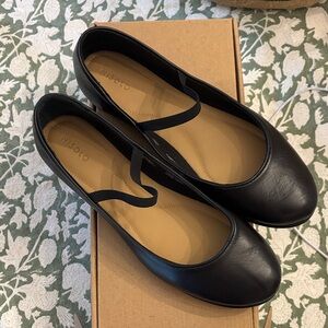 Nisolo Women's Classic Black Flats